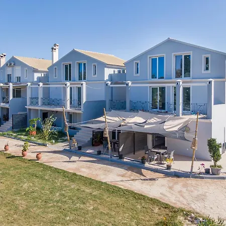 Starry Sky Luxury 2 * Lefkímmi