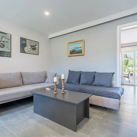 Starry Sky Luxury 2 Apartamento *