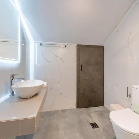Starry Sky Luxury 2 Appartement Lefkímmi